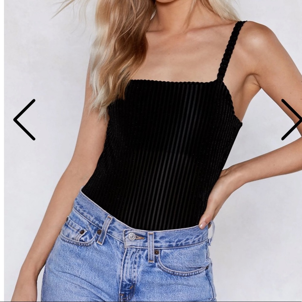 FREE W. purchase! Square neck bodysuit 🖤